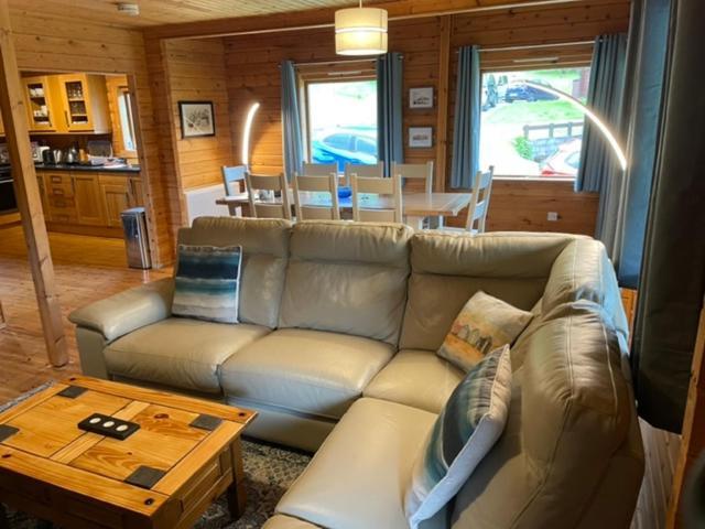 Luxury 3 Bedroom, 3 Bathroom Lodge With Hot Tub Llanbedr  Exterior foto
