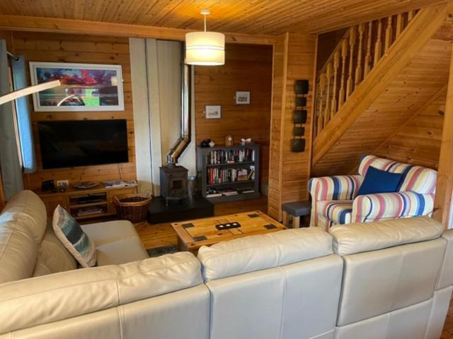 Luxury 3 Bedroom, 3 Bathroom Lodge With Hot Tub Llanbedr  Exterior foto